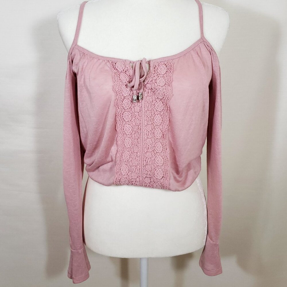 Pink feminine top. Cold shoulder cutout long bell sleeve prairie boho pink S